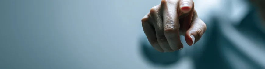 Как стать жертвой моббинга?