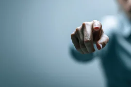 Как стать жертвой моббинга?